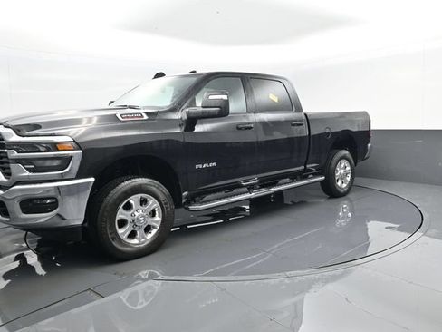 Used 2025 RAM 2500 Big Horn AWD/4WD image 2