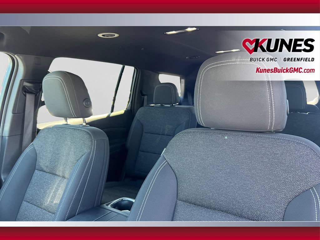 Used 2025 Chevrolet Traverse LT AWD/4WD image 15