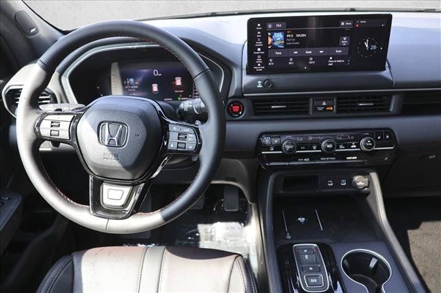 New 2026 Honda Pilot Black Edition image 25