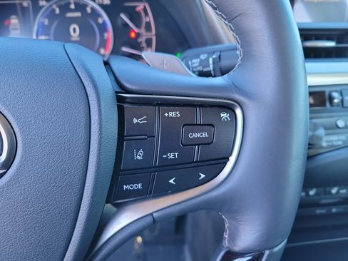 Used 2019 Lexus ES 350 w/ Premium Package image 23