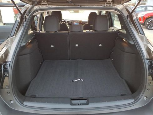 Used 2025 Nissan Kicks S image 13