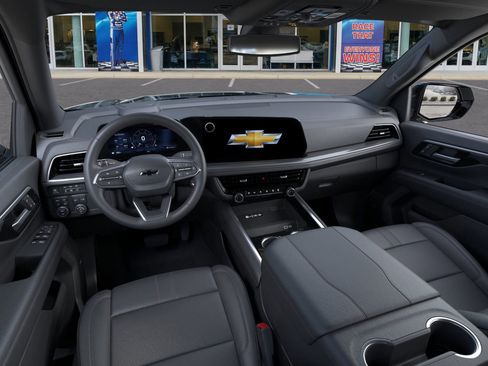 New 2026 Chevrolet Suburban RST image 17