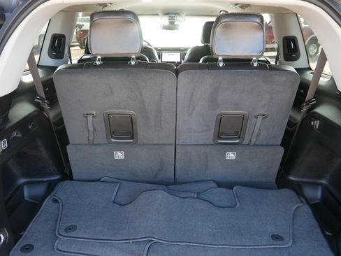 Used 2023 Jeep Grand Cherokee L Limited image 18