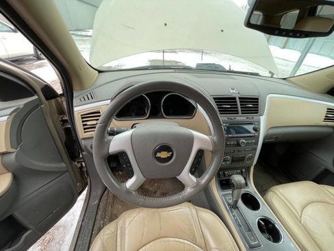 Used 2010 Chevrolet Traverse LT w/ Personal Connectivity Package image 29