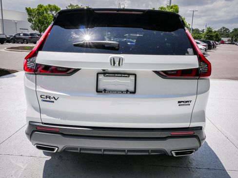 Used 2026 Honda CR-V Sport Touring image 9