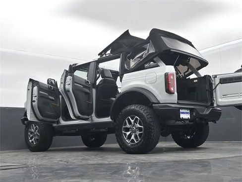 Used 2021 Ford Bronco Badlands image 75