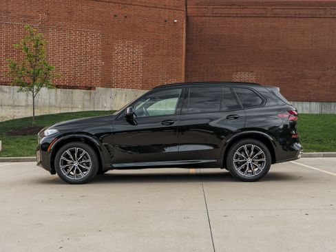 Used 2025 BMW X5 xDrive40i AWD/4WD image 6