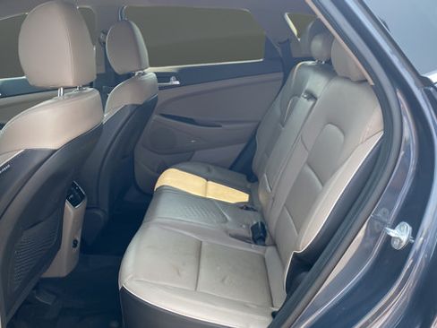 Used 2021 Hyundai Tucson Limited AWD/4WD image 24