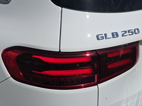 New 2026 Mercedes-Benz GLB 250 4MATIC image 31