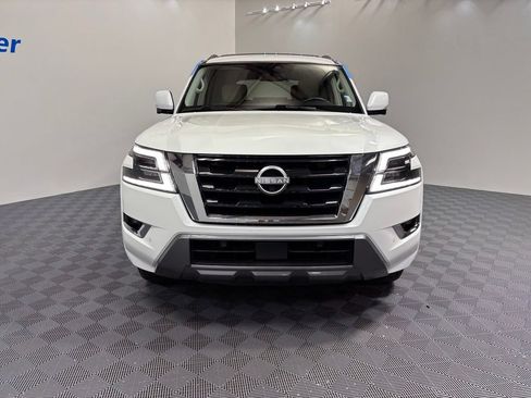 Used 2023 Nissan Armada SL w/ Captain's Chairs Package AWD/4WD image 8