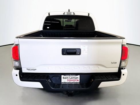 Used 2022 Toyota Tacoma TRD Sport image 6