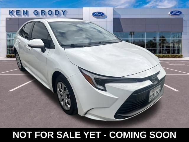 Used 2026 Toyota Corolla LE w/ Carpet Mat Package (TMS) FWD image 1