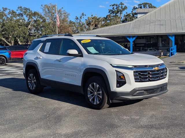 Used 2025 Chevrolet Equinox LT w/ Convenience Package II AWD/4WD image 2