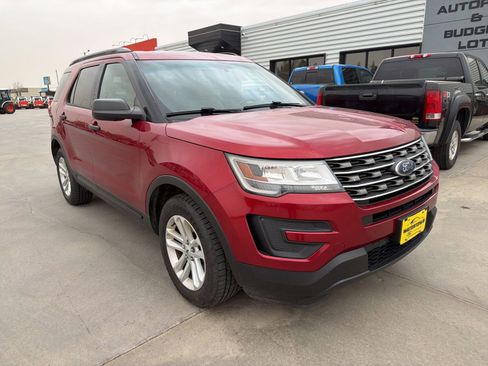 Used 2016 Ford Explorer 4WD image 2