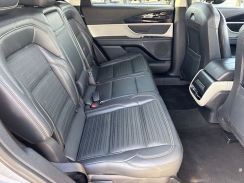 Used 2024 Lincoln Nautilus Reserve image 24