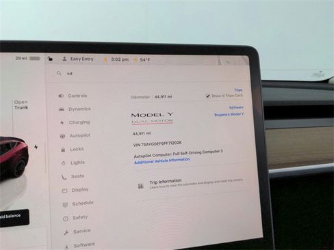 Used 2023 Tesla Model Y Performance image 28