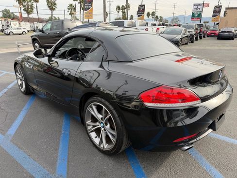 Used 2014 BMW Z4 sDrive35i w/ Technology Package RWD image 6
