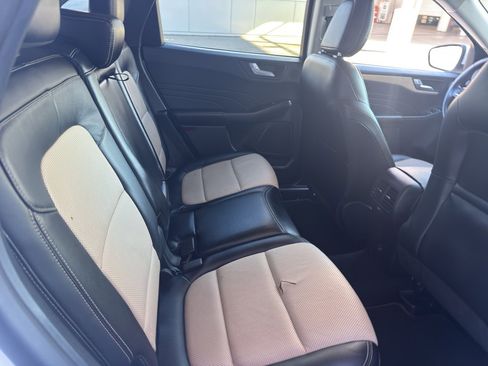 Used 2021 Ford Escape Titanium w/ Titanium Elite Package image 25