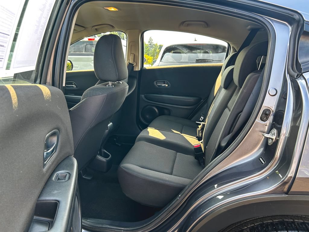 Used 2017 Honda HR-V LX image 14