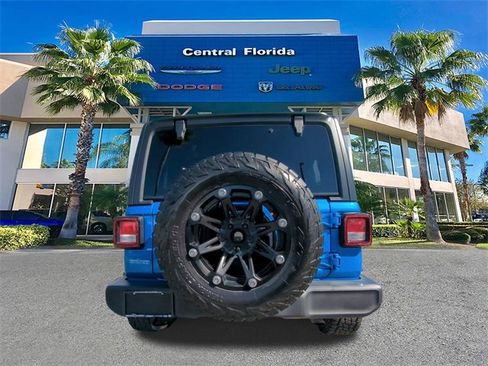 Used 2024 Jeep Wrangler Sport S image 6