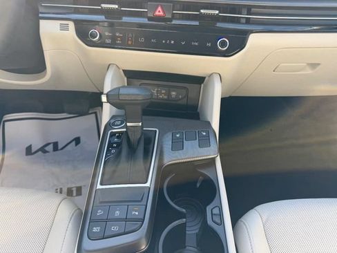 New 2026 Kia Sportage EX w/ EX Panorama Roof Package FWD image 16