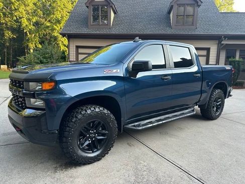Used 2021 Chevrolet Silverado 1500 Custom Trail Boss AWD/4WD image 2