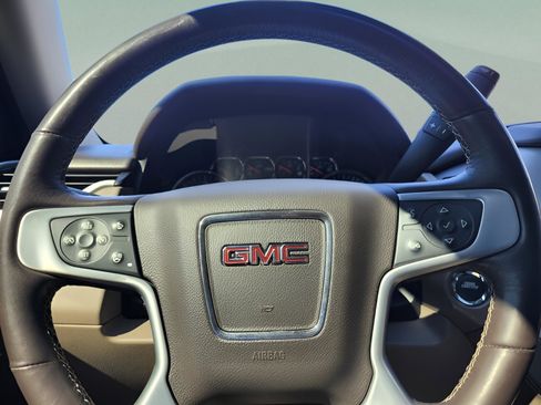 Used 2020 GMC Yukon SLT w/ Premium Edition image 19