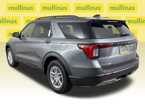 New 2026 Ford Explorer Active w/ Active Comfort Package RWD image 10