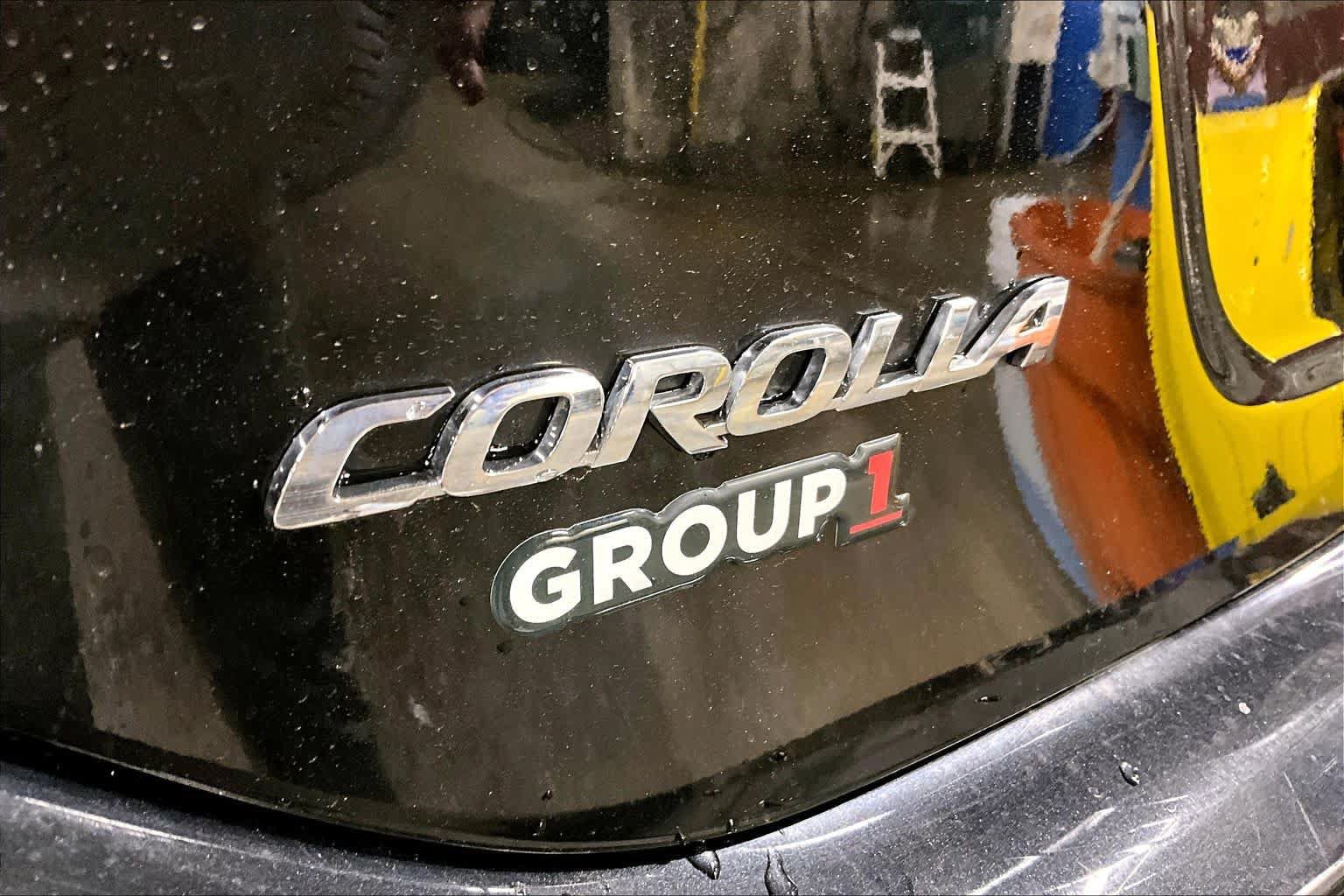 Used 2019 Toyota Corolla LE w/ Carpet Mat Package (TMS) FWD image 10
