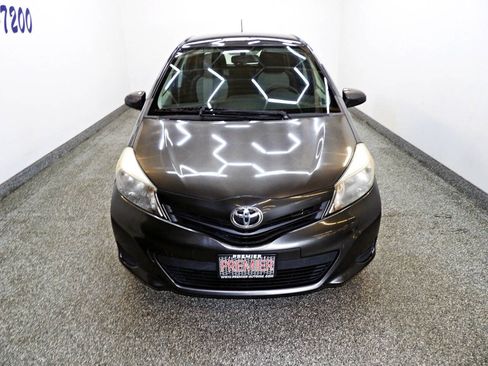 Used 2013 Toyota Yaris LE FWD image 2