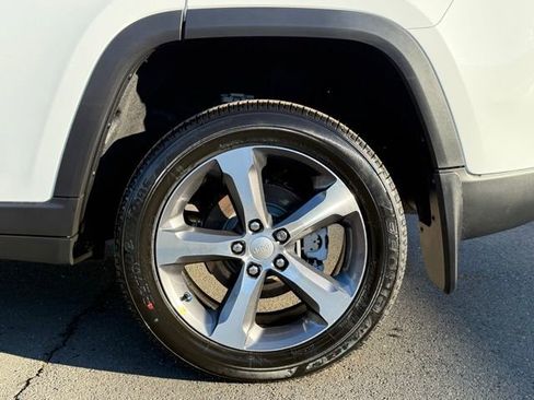 New 2026 Jeep Grand Cherokee Limited image 18