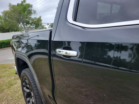 Used 2019 GMC Sierra 1500 SLT w/ SLT Premium Plus Package AWD/4WD image 15