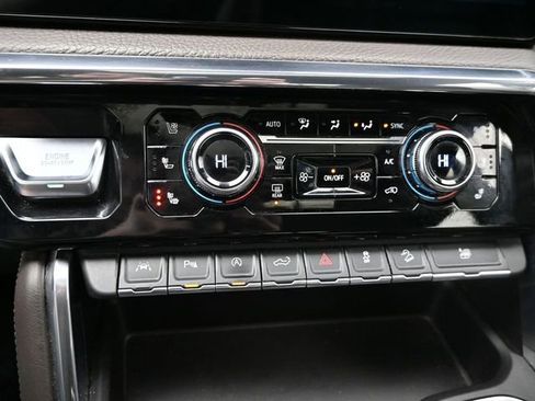 Used 2023 GMC Sierra 1500 Denali w/ Denali Reserve Package image 12