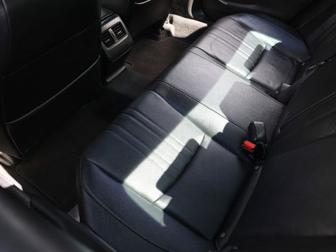 Used 2020 Honda Accord Touring image 13