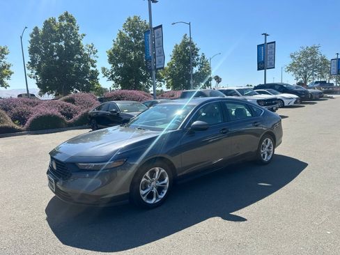 Used 2023 Honda Accord LX image 5
