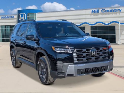 New 2026 Honda Pilot TrailSport image 7
