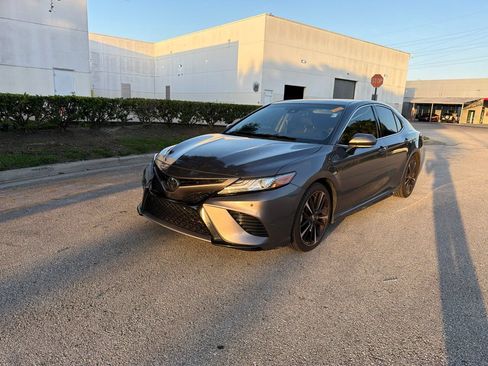 Used 2018 Toyota Camry XSE w/ Audio Package FWD image 1