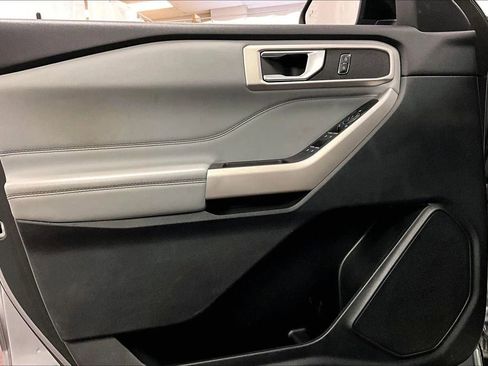 Certified 2023 Ford Explorer XLT w/ Equipment Group 202A image 22