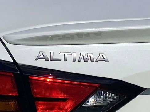 Used 2024 Nissan Altima 2.5 SL image 10