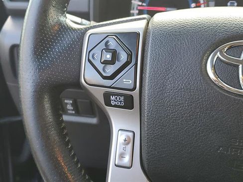 Used 2018 Toyota 4Runner SR5 Premium image 53