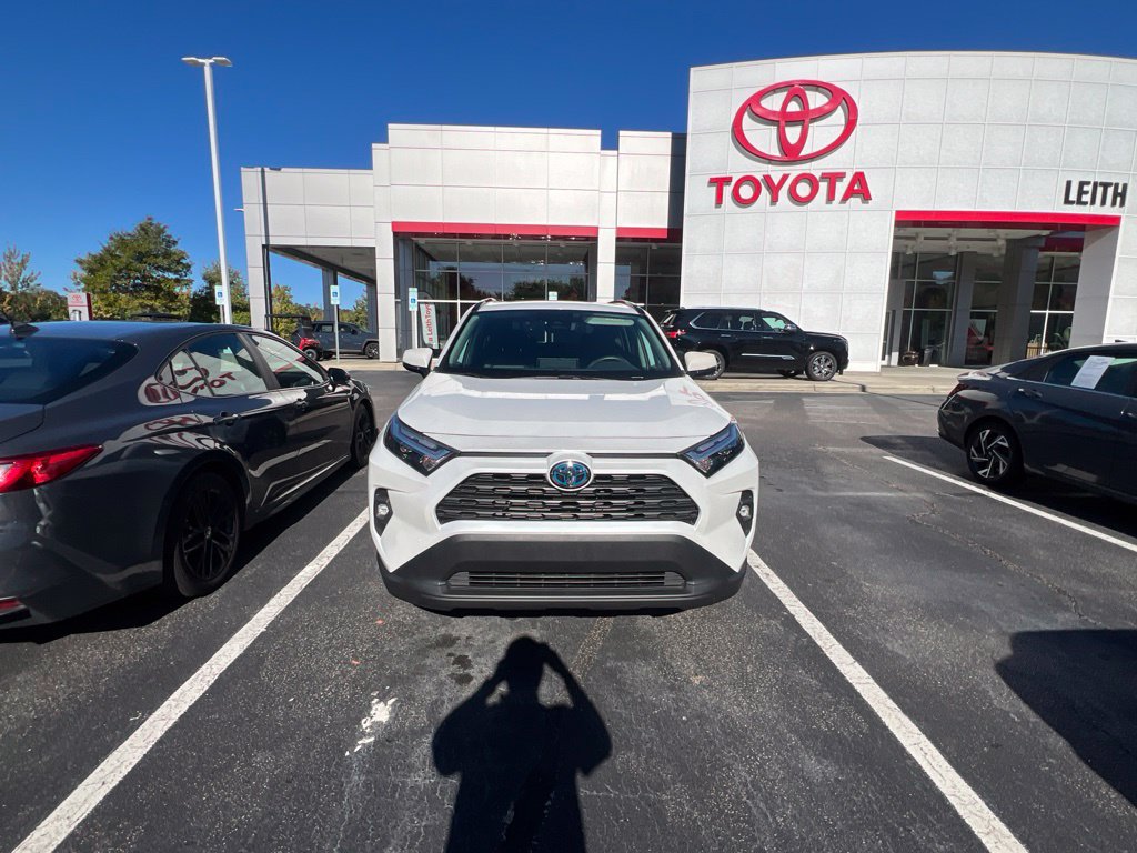 Used 2024 Toyota RAV4 XLE Premium w/ Weather Package AWD/4WD image 1