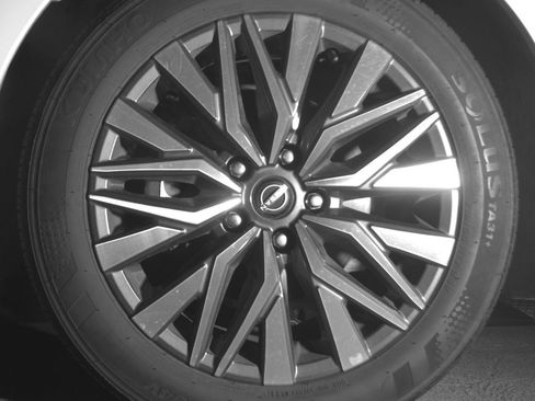 Used 2025 Nissan Altima 2.5 SV image 12