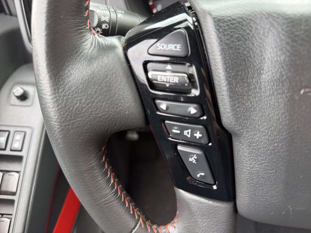 Used 2025 Nissan Frontier PRO-4X AWD/4WD image 23