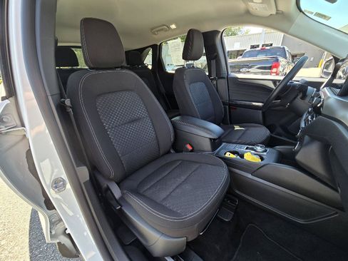 Used 2024 Ford Escape Active AWD/4WD image 9