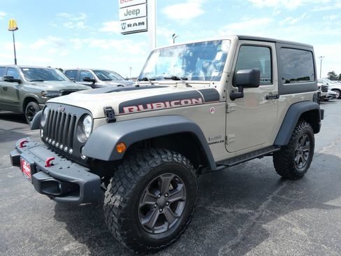 Used 2017 Jeep Wrangler Rubicon AWD/4WD image 8