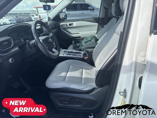 Used 2021 Ford Explorer XLT w/ Equipment Group 202A AWD/4WD image 15
