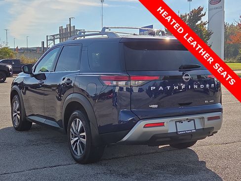 Used 2024 Nissan Pathfinder SL image 4