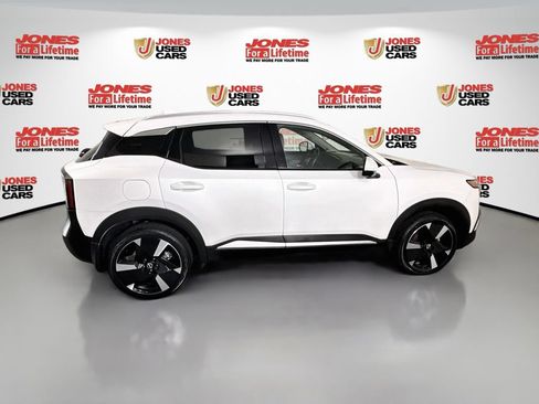 Certified 2025 Nissan Kicks SR AWD/4WD image 16