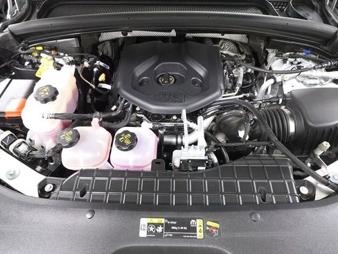 Used 2022 Jeep Grand Cherokee Overland AWD/4WD image 34