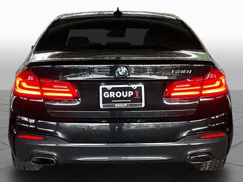 Used 2020 BMW 530i w/ M Sport Package RWD image 4